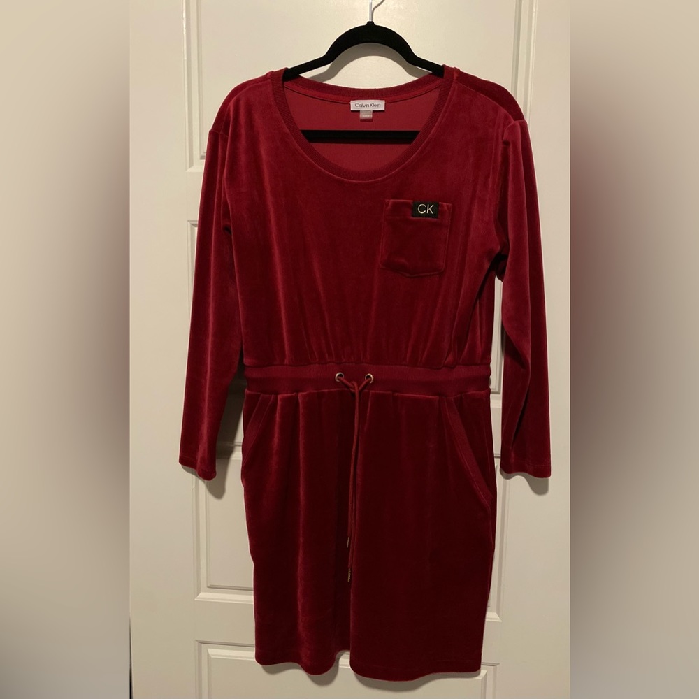 Calvin Klein, M, Crimson